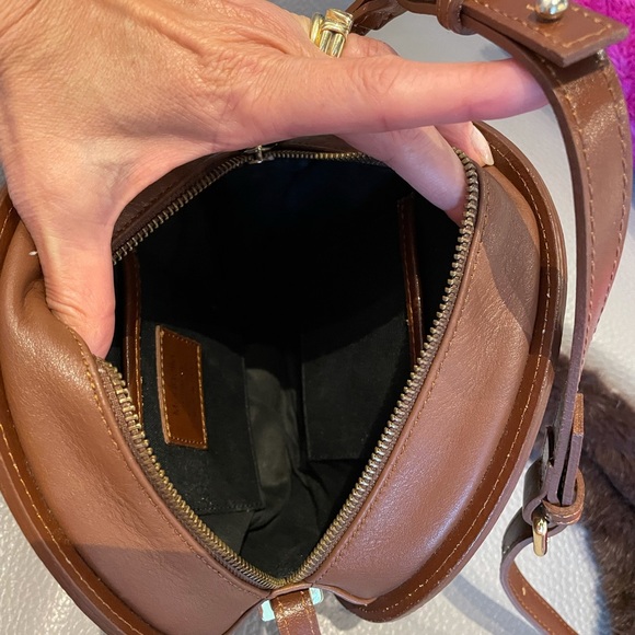 Leather Brown round BOHO crossbody convertible - Picture 4 of 5